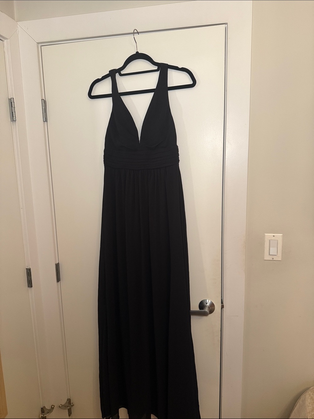 Lulu's Black V-Neck Empire Waist Maxi Dress